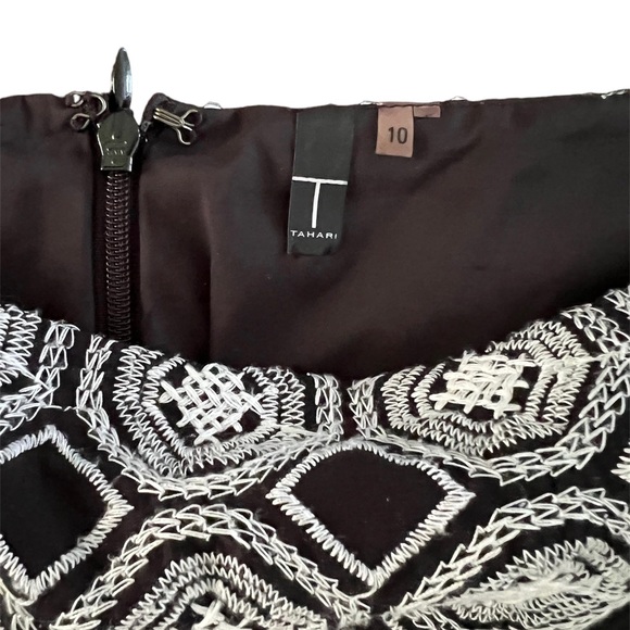 Tahari Embroidered Skirt - Picture 3 of 4